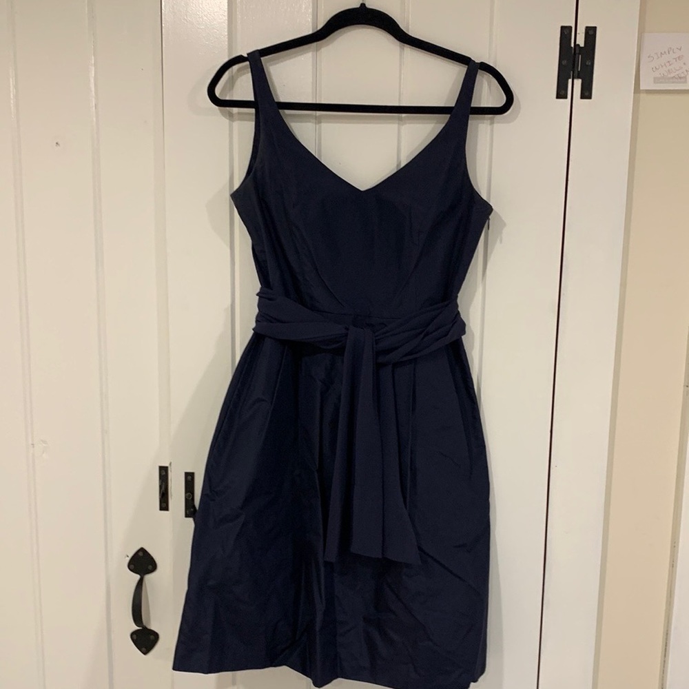 Navy blue Ann Taylor dress with pockets and removable sash.